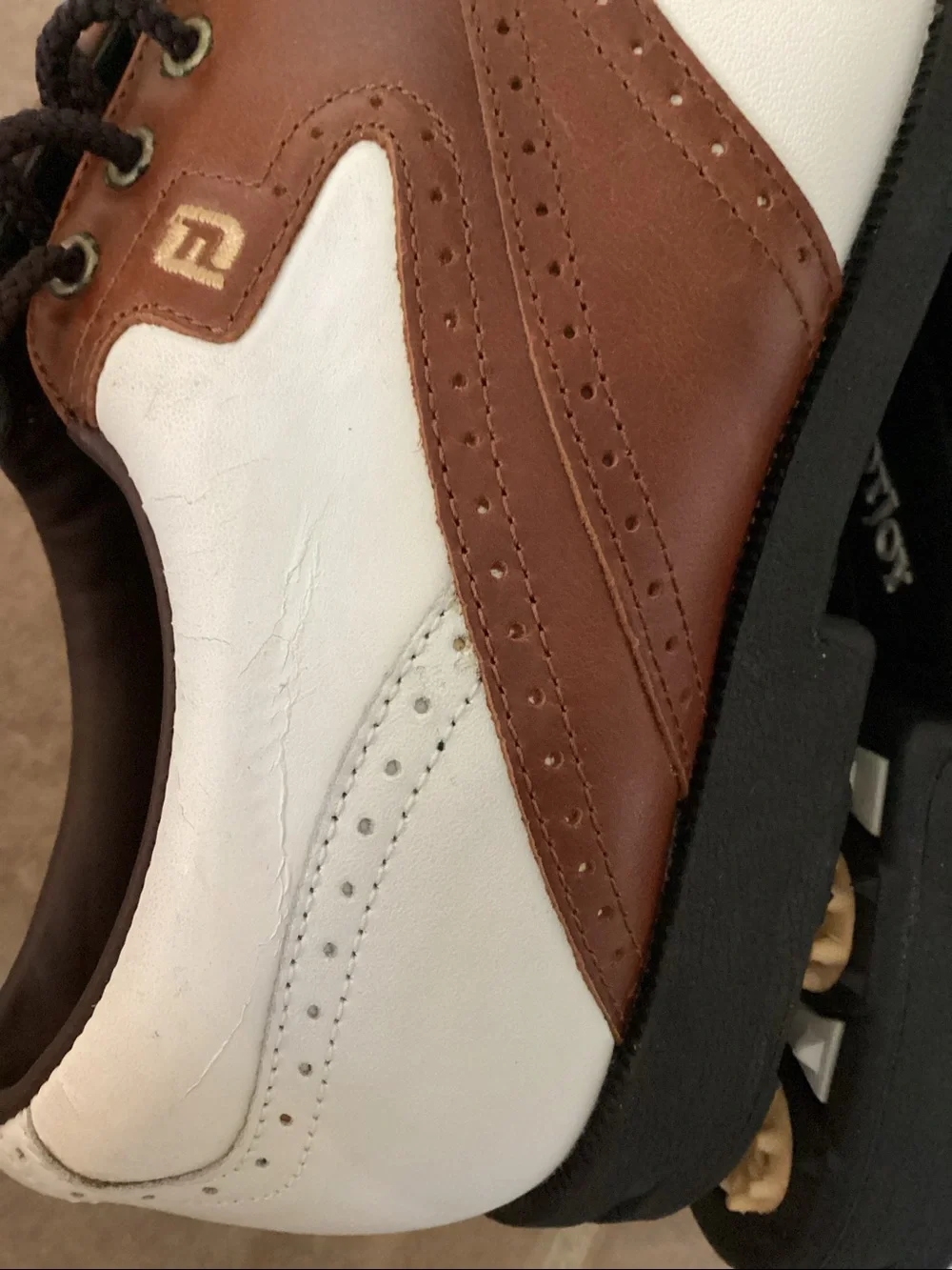 Foot Joy Soft Joys Terrain men’s Oxford golf shoes brown and white. Size 9